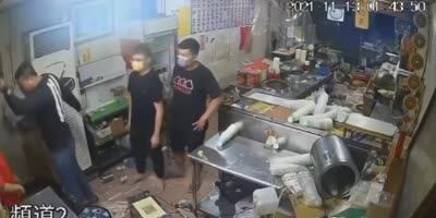 Debt Collectors Destroy Restaurant In China