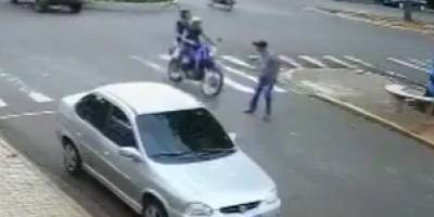 Frogger Meets A Motorcycle In Brazil