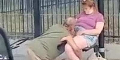 Meth addict eats her pussy in broad daylight