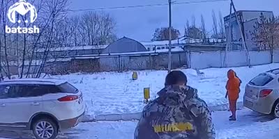 Man Hurt By Falling Ice In Russia