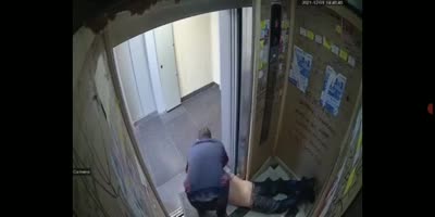 Normal CCTV From Russian Elevator