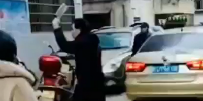 Psycho Attacks Random Persons With A Meat Cleaver