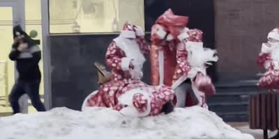 Moscow Santas Fighting