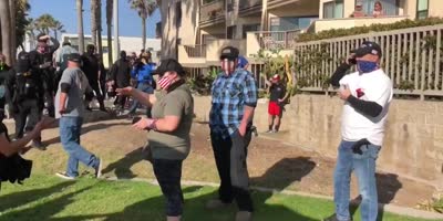 Antifa In San Diego(R)