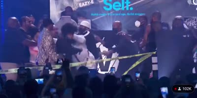 Fight Breaks Out - Three 6 Mafia and Bone Thugs fight on stage at Verzuz Battle