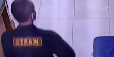 Moscow Guard Drops Da Bomb