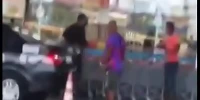 Off Duty Officer Assaults Disabled Guy Over A Cart In Brazil