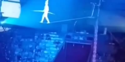 Circus Acrobat Falls On Stage Breaking Leg In Russia