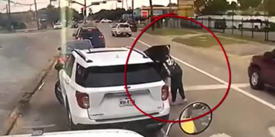 Houston: Woman followed from bank before car window punched out and purse taken at stoplight