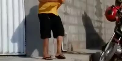 An argument between two elderly people almost ends in tragedy(R)