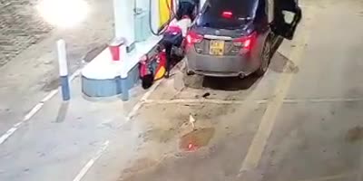 Gas Station Worker Violently Robbed In Nairobi, Kenya