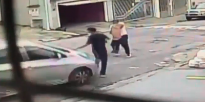 Carjacking & Robbery Ends With Fight & Accident In Colombia