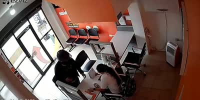 Office Girl Gets Robbed Of Her Phone