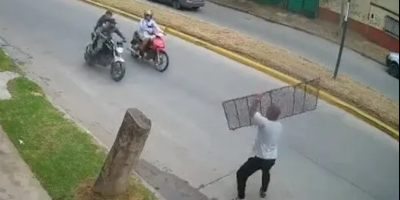 Businessman In Argentina Stops Motorcycle Thieves In His Own Way