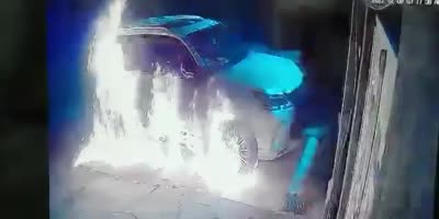 Iraqi Driver Jumps Out Of The Burning Car After Arsonists Set It Ablaze