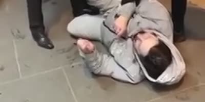 Bouncer puts Irish drunk to sleep with kick in face