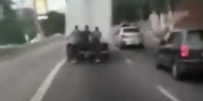 Free Riders!
