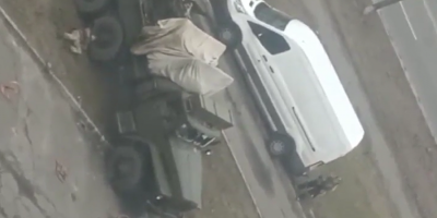 Soldiers ambush and take out enemies in Kyiv