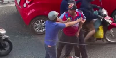 Road Rage Fight In Vietnam