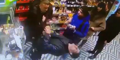 Annoyng Drunk Dude Gets Dropped By Tired Of Life In Russia Man