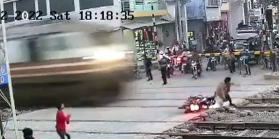 Extreme Close Call In India