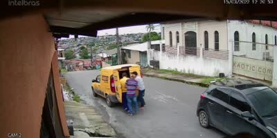 Brazil - Manaus > Robbery in the East Zone of Manaus.