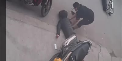 Viet Woman Starring In Faceplant Video
