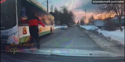 Road Rage Leads To Bus Window Destruction In Russia