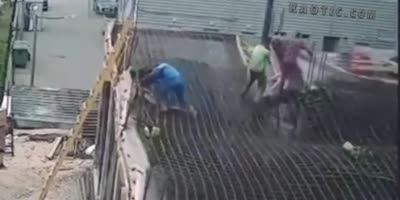 Collapse at construction site(R)