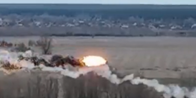 Impressive footage of Ukrainian forces downing a Russian Mi-24 attack helicopter in Kyiv Oblast today.