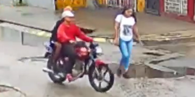 Woman Robbed By Ruthless Scums In Ecuador