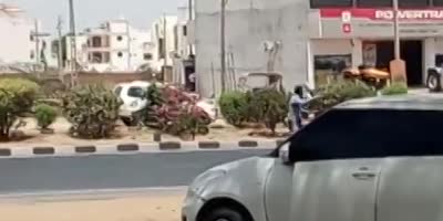 Thief Gets Hit By A Car When Trying To Escape(R)