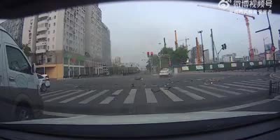 Two Police Cars Crash In Lockdowned Shanghai