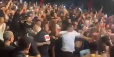 Mass Fight At The Live Show In Rio