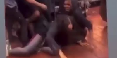 Women Film Themselves Assaulting a McDonald's Drive-thru Worker in Philadelphia