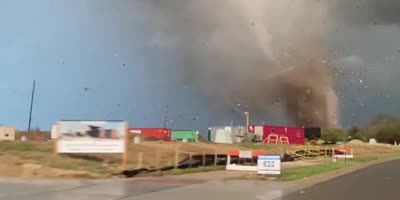 Monster Tornado In Kansas That Destroyed Hundreds Of Buildings.