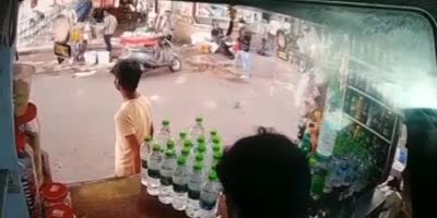 AXE Attack On Juice Factory Owner Over Past Rivalry In India
