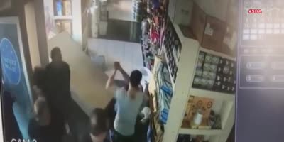 Boxer Attacked By Group Of Men In Turkey