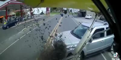Amusing cement truck incident