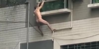 Naked guy hiding outside window falls(R)