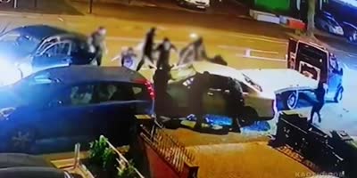 Birmingham: gang use flatbed truck to slam into car and attack occupants with bats in ambush