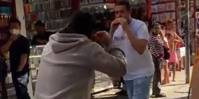 Vendor Gets Into The 1 On 1 Fight With Rude Customer In Brazil