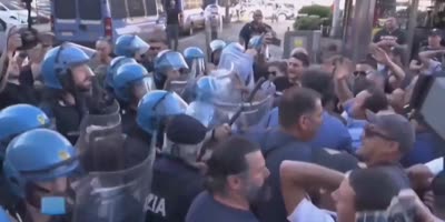 Rome: Rising Fuel Prices Protest Turns Into Clashes With Police