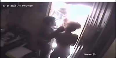 old man beaten in robbery
