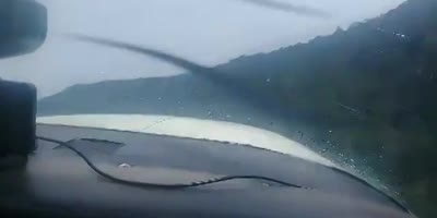Helicopter crashing recorded on pilot camera