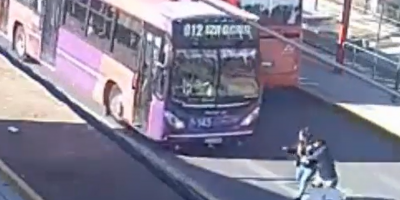 Reckless Couple Hit By The Bus In Argentina