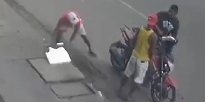 Man Gets His Motorcycle Stolen In Ecuador