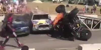 Car Stunt Goes Wrong In Russia