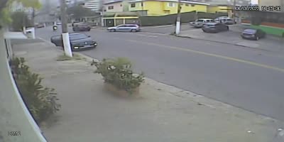 Another robbery at Jaguaré neighborhood, west part of São Paulo, Brazil