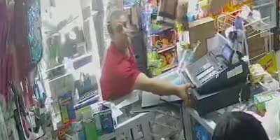 Brazen Man Robs The Store In Texas